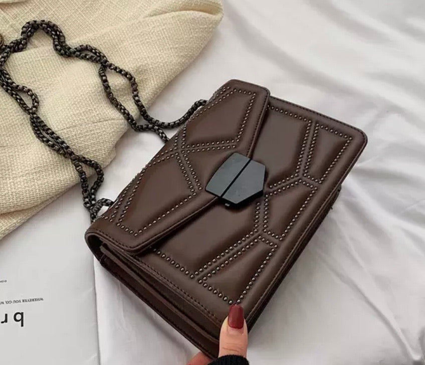 Weirdo Chain Bag